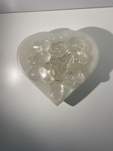 High Quality Clear Quartz Tumbles