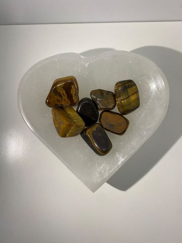 Tiger Eye Tumbles